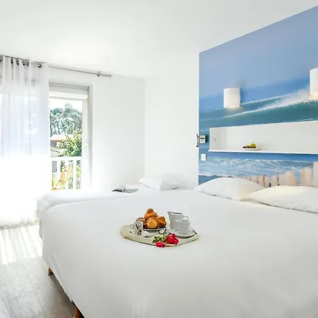 Les Vagues Restaurant