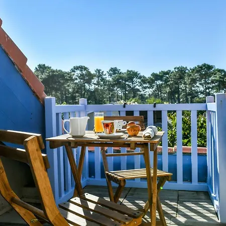 Les Vagues Restaurant Hotel 3*