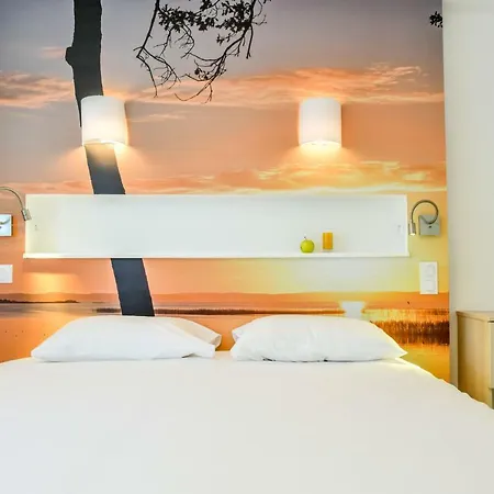 Les Vagues Restaurant Hotel