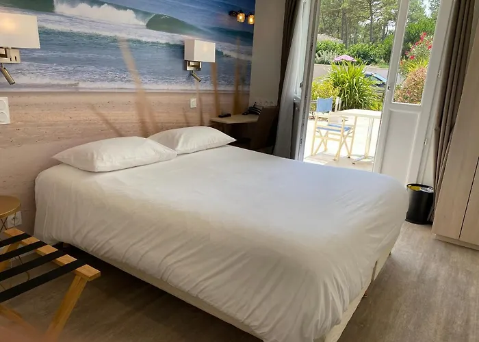 فندق Les Vagues Restaurant 3*