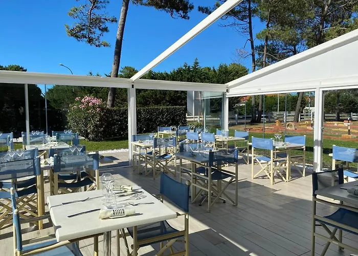 Les Vagues Restaurant فندق 3*