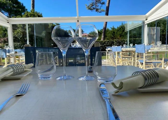 فندق Les Vagues Restaurant بيسكاروس-بلاج