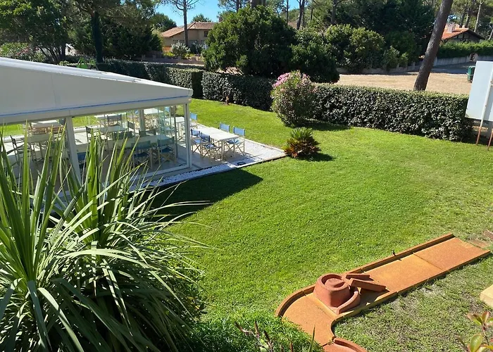 Les Vagues Restaurant