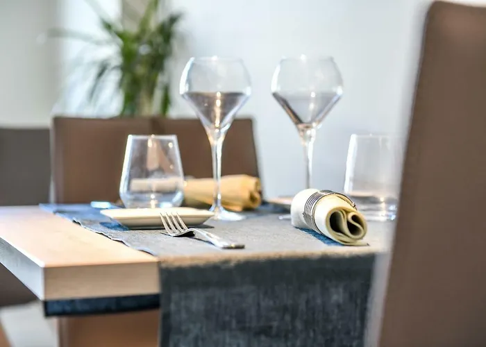 Les Vagues Restaurant