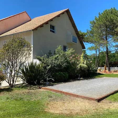 Les Vagues Logis Hotell