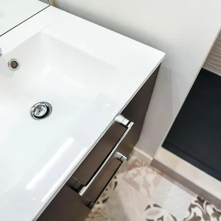 Les Vagues Logis Hotell 3*