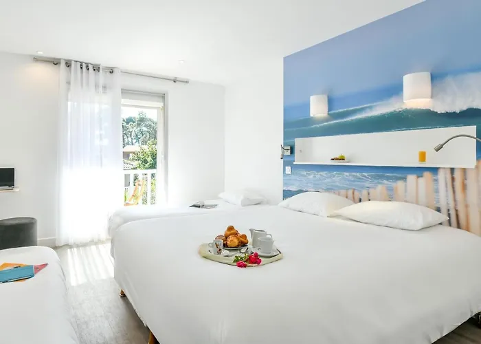 Les Vagues Restaurant