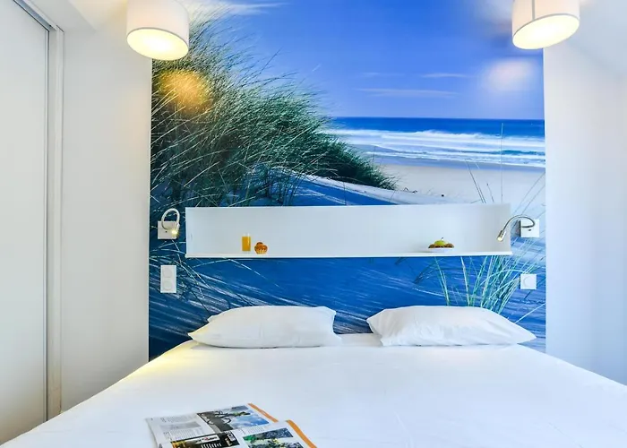 Les Vagues Restaurant فندق بيسكاروس-بلاج