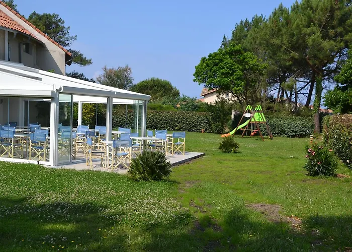 Les Vagues Restaurant 3* بيسكاروس-بلاج